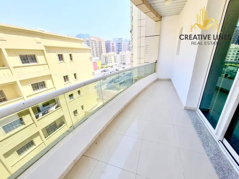 Spacious 2BHK Apartment with All Amenities And Facilities Near Pond Park - Image 9