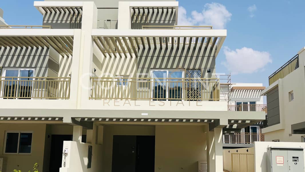 Brand New I Middle Unit I Handover Soon