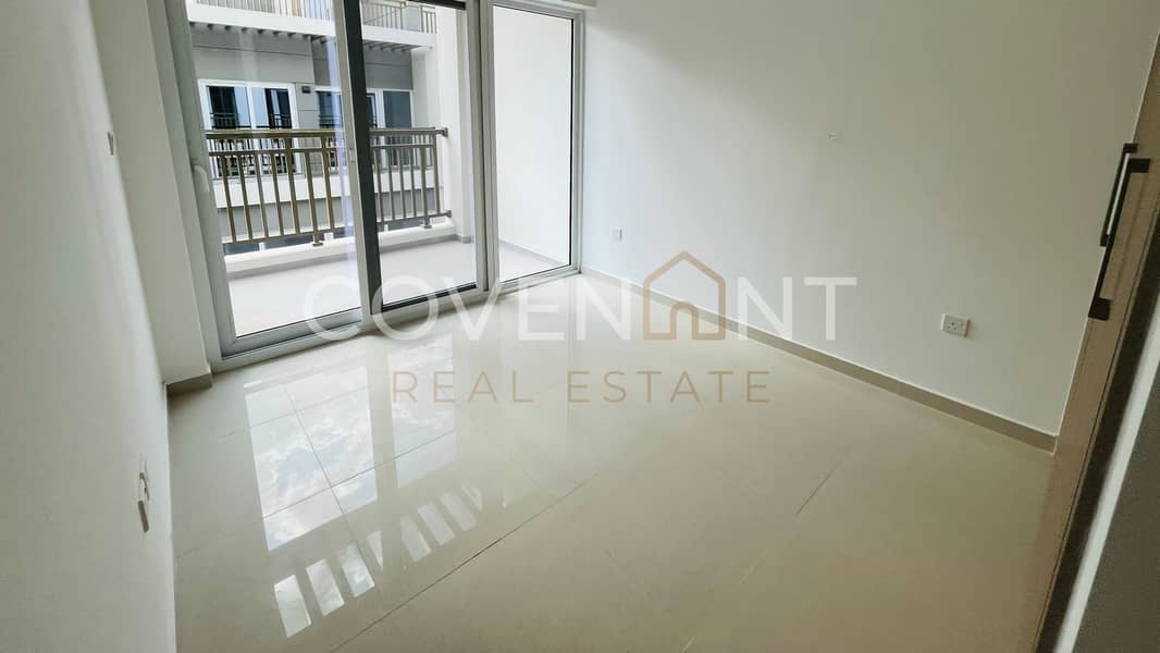 Brand New I Middle Unit I Handover Soon