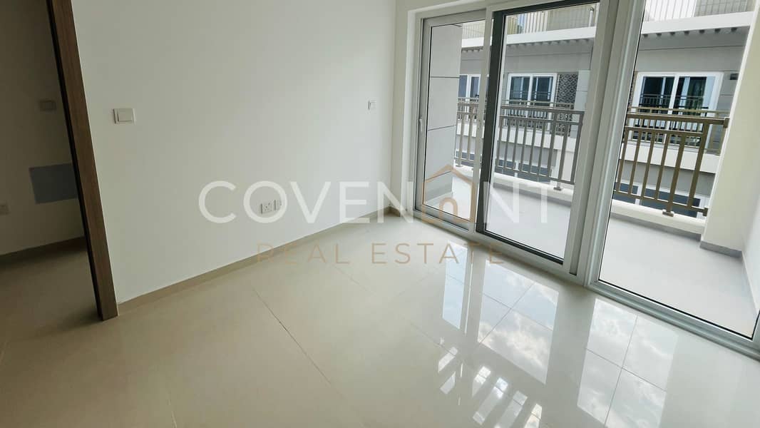 Brand New I Middle Unit I Handover Soon