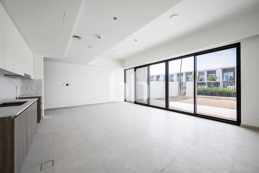 Corner Unit | Rented | Single Row