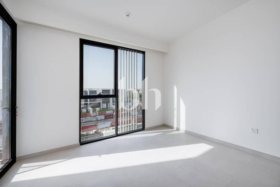 Corner Unit | Rented | Single Row