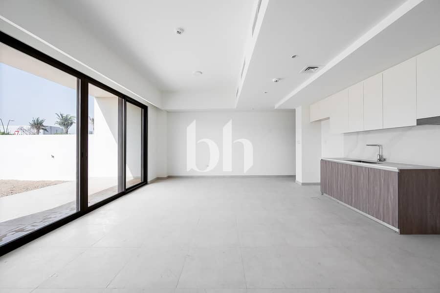 Corner Unit | Rented | Single Row - Image 6