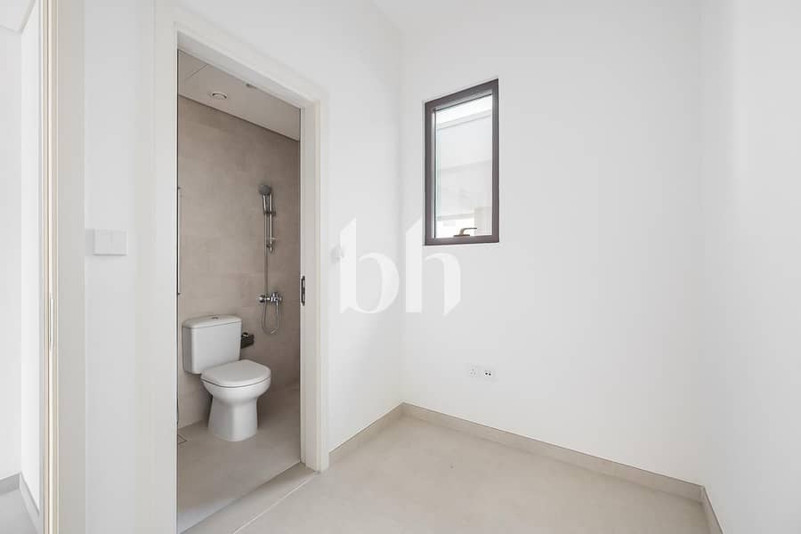 Corner Unit | Rented | Single Row - Image 12