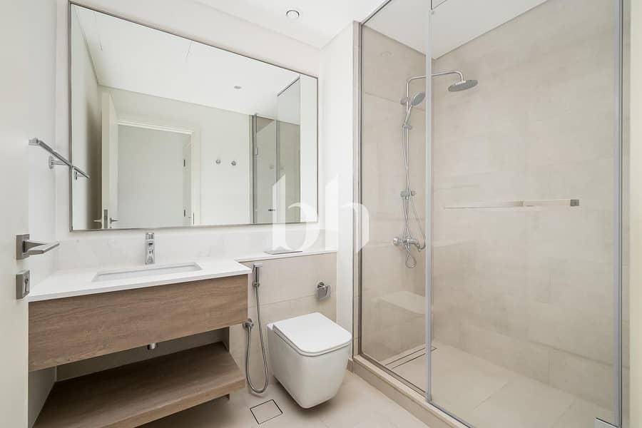 Corner Unit | Rented | Single Row - Image 13