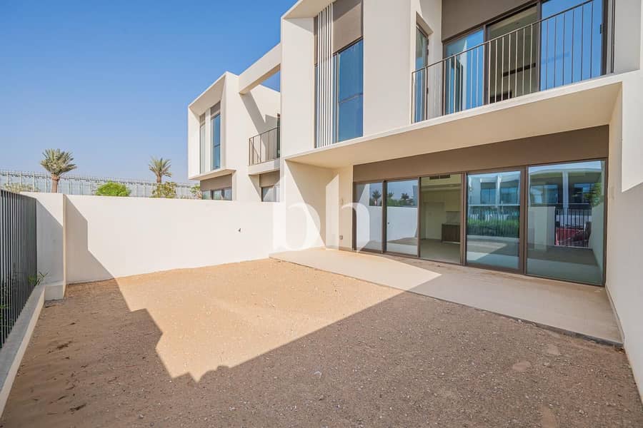 Corner Unit | Rented | Single Row - Image 14