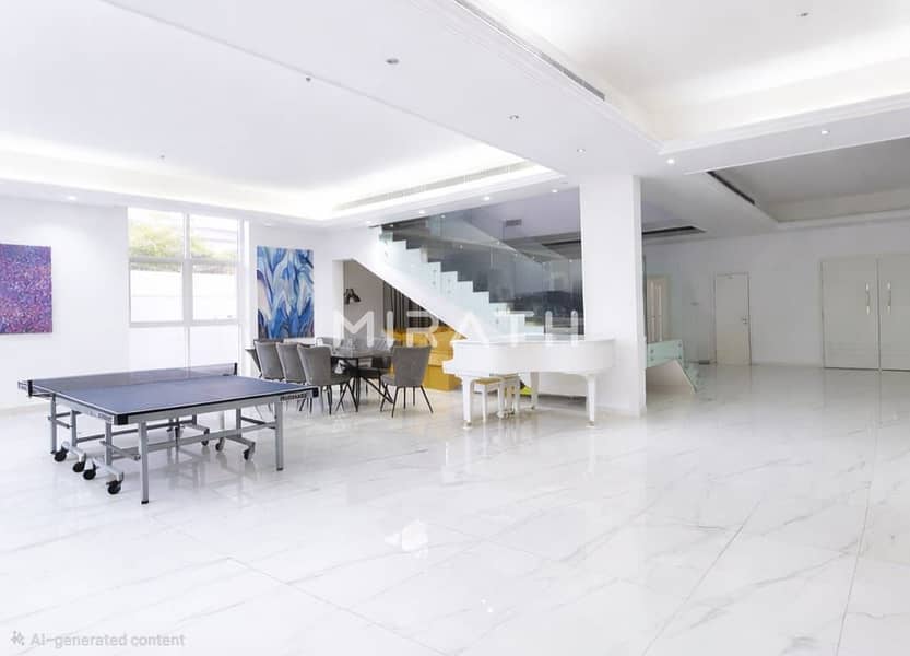 Spacious Independent Villa in a Prime Location