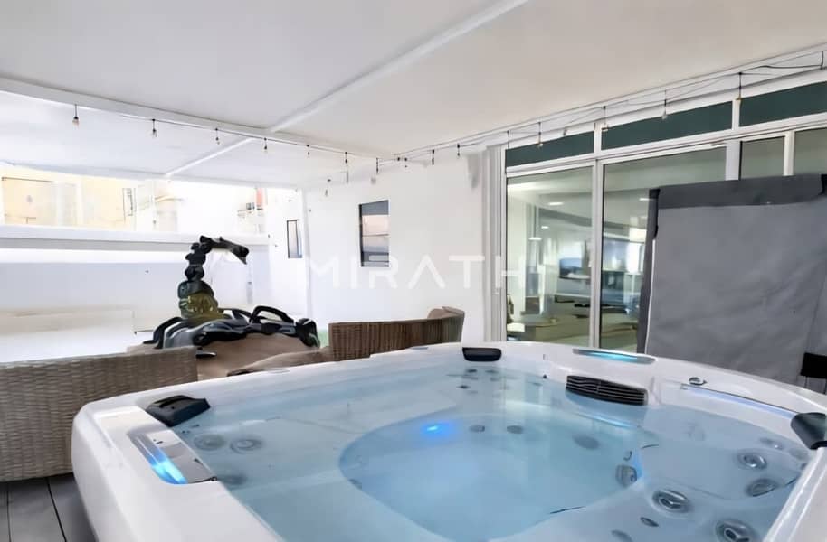 Spacious Independent Villa in a Prime Location