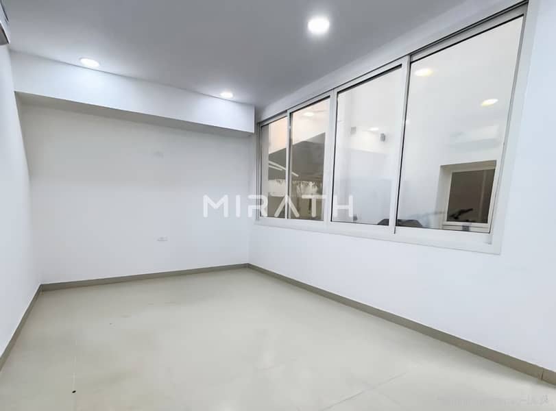 Spacious Independent Villa in a Prime Location - Image 9