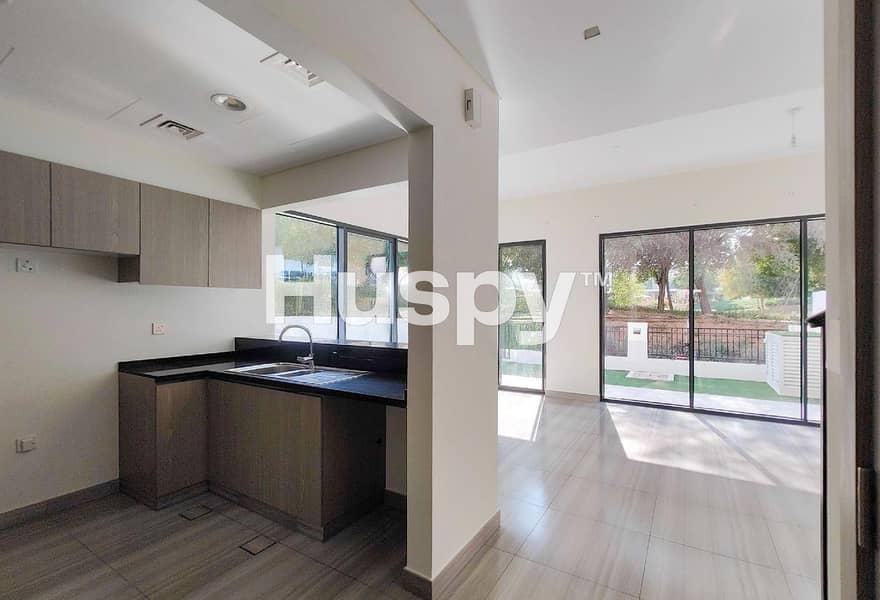 Vacant | Corner Unit | Park Backing