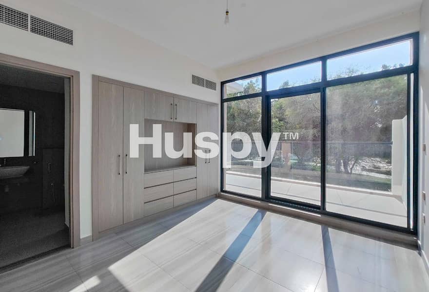 Vacant | Corner Unit | Park Backing - Image 10