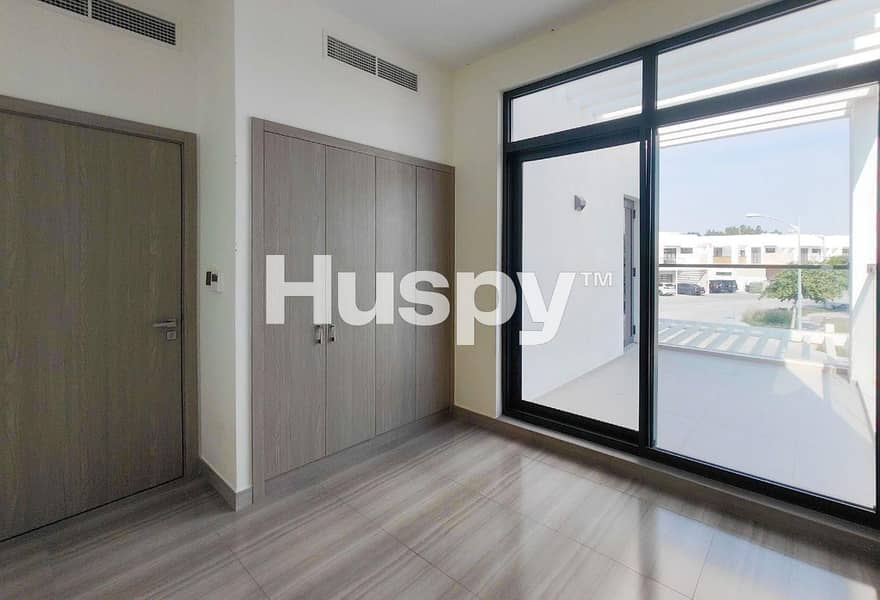 Vacant | Corner Unit | Park Backing - Image 11