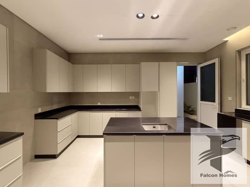 Brand New | White House 6BR Villa |Big Garden - Image 25