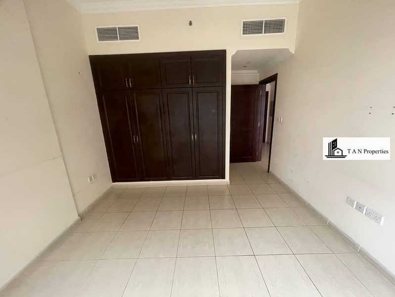 1 Bhk available in Dubai silicon oasis