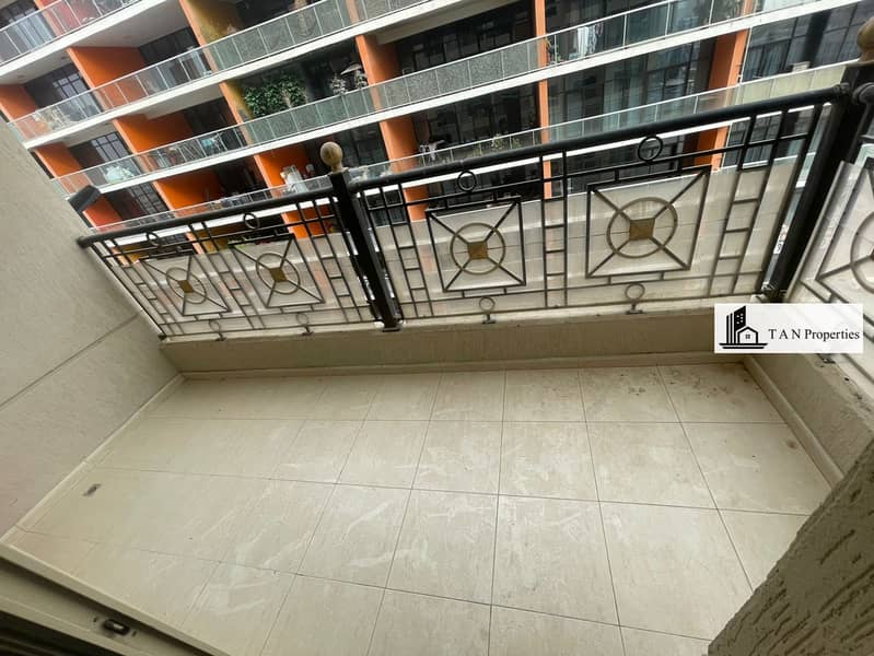 1 Bhk available in Dubai silicon oasis