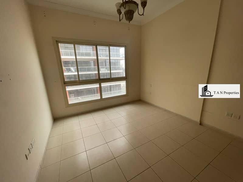 1 Bhk available in Dubai silicon oasis