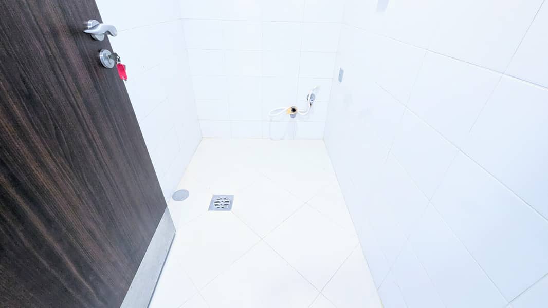 1 BHK |•| CLOSE TO METRO |•| READY TO MOVE |•| NEW BUILDING - Image 10