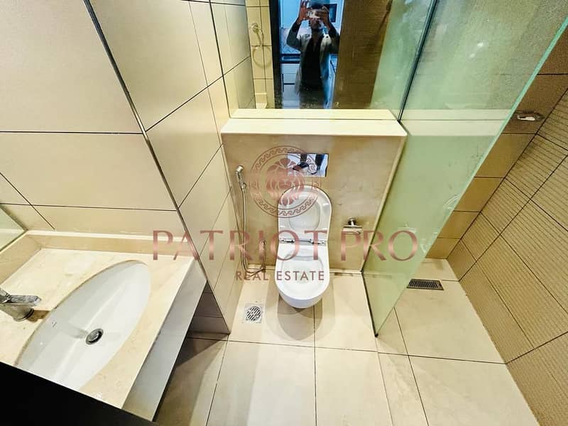 Prime Location | Good Quality\ ready to move - Image 10