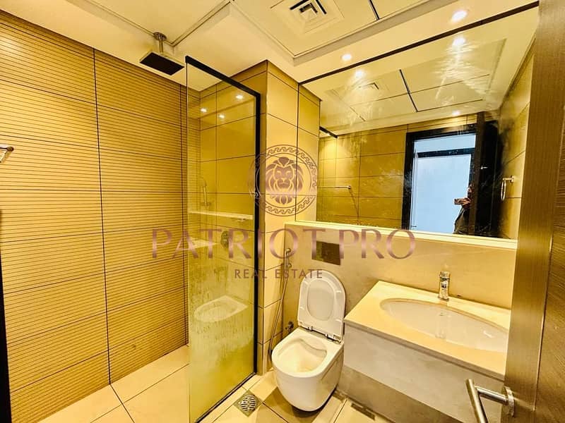 Prime Location | Good Quality\ ready to move - Image 9