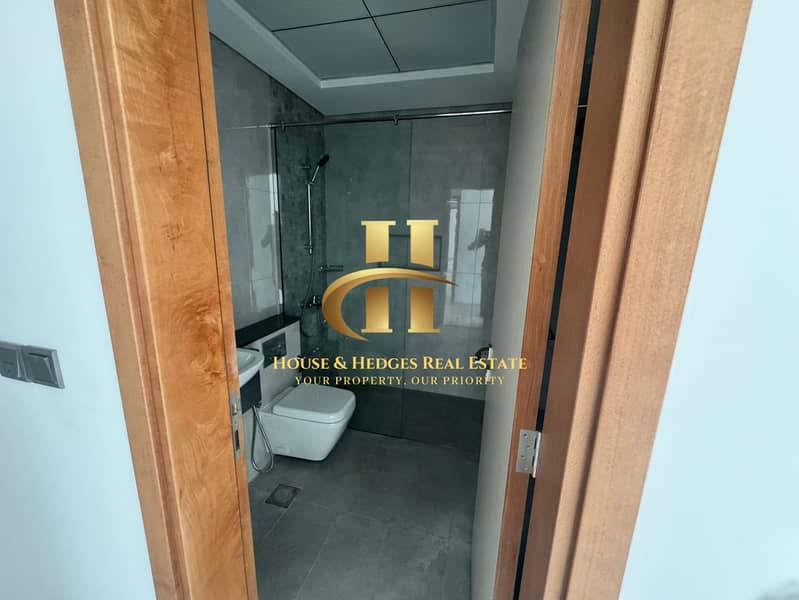 Prime Location | Spacious Layout | Book Now - Image 20