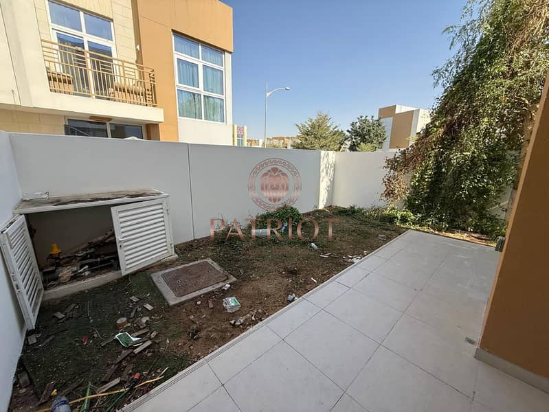 Presenting Unique 3BH || Corner Unit || Crystal Interior || Back to Back || Peaceful Environment || Luxurious || Roof Top || - Image 19