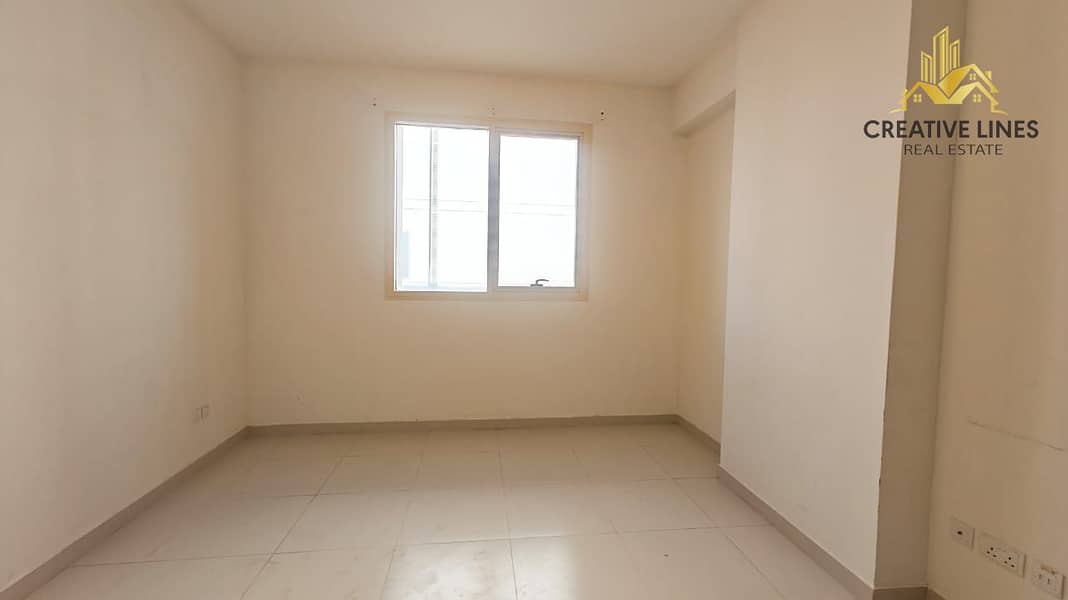 SPACIOUS 2BHK APARTMENT//CLOSE KITCHEN//PRIME LOCATION//READY TO MOVE IN - Image 9