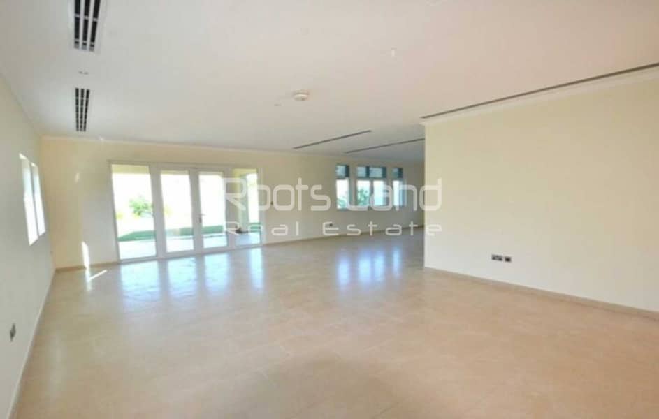 Steps to The Park | Regional Large Private Pool