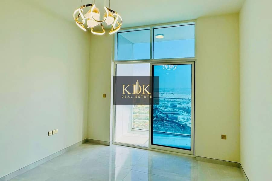 Pool View | Fitted Kitchen | Exclusive - Image 7