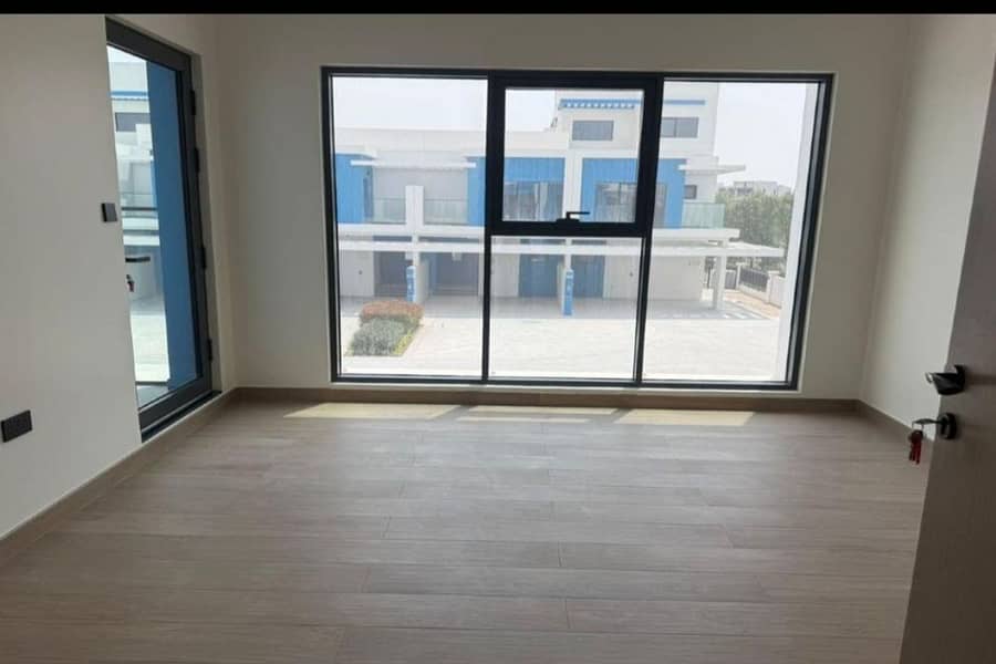 ResortStyle Living | Santorini 4BR Townhouse for - Image 17