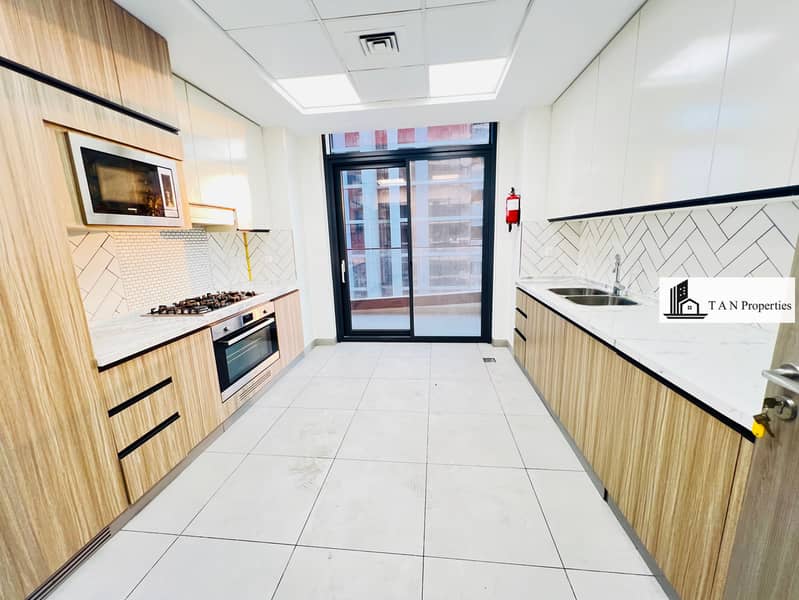 High Rise 3BHK || With Maid and Kitchen Appliances ||All Amenities