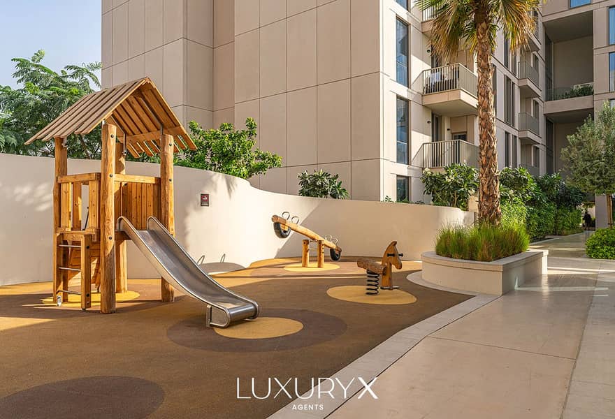 Resort Style Living | Golf View | Spacious Layout - Image 25