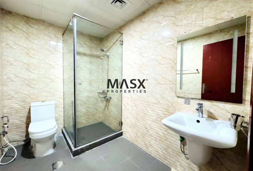 Prime Location | Ready to Move | Family Residence - Image 12