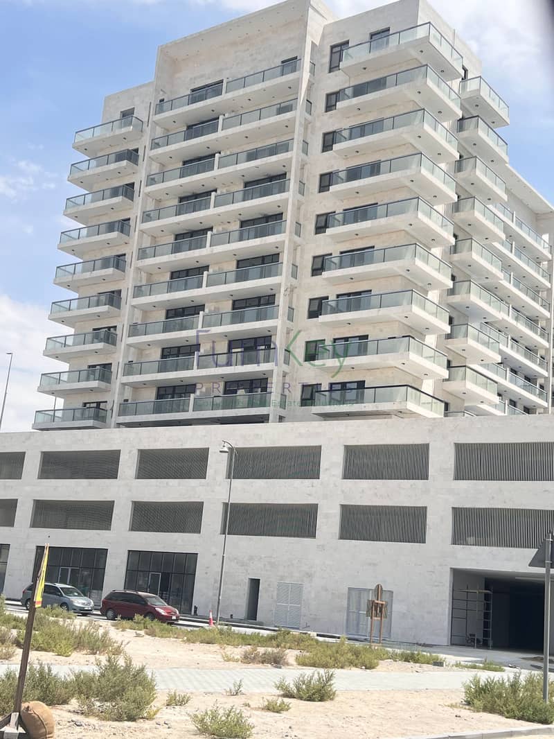 GENUINE RESALE | 3 BED WITH HUGE BALCONY