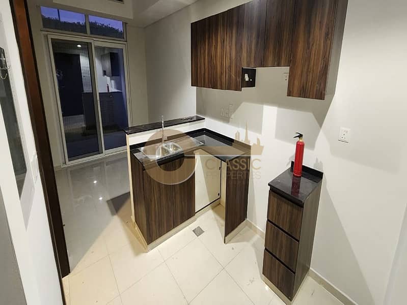 Modern 4BR Corner Townhouse | Single Row