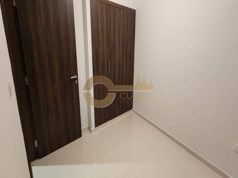 Modern 4BR Corner Townhouse | Single Row