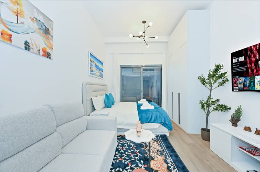 Fully Furnished | Flexible Stay |Multiple Payments - Image 11