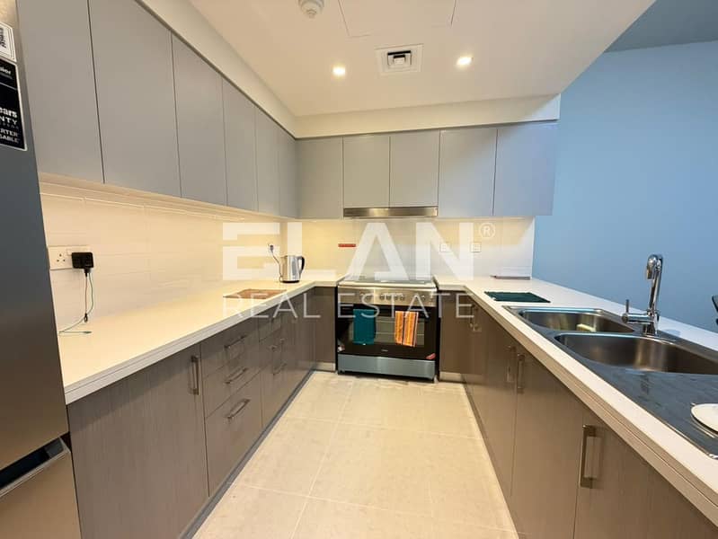 Iconic Views | Bright & Spacious | 3BR + Maid - Image 7