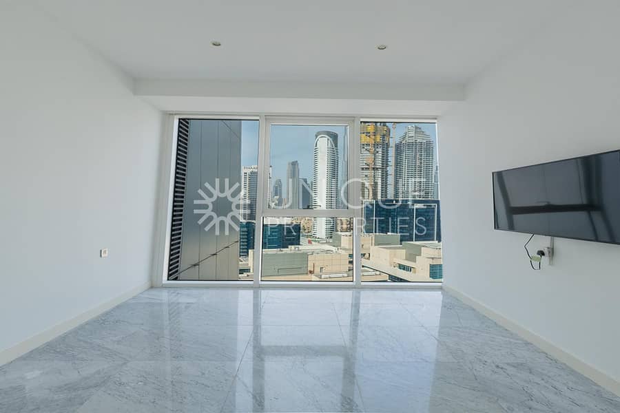 Esclusive | High Floor | Prime Location