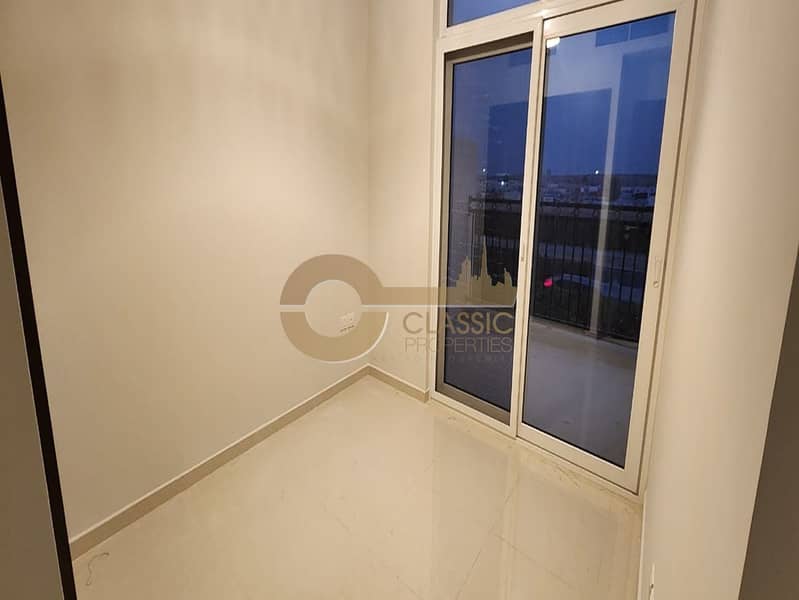 Modern 4BR Corner Townhouse | Single Row - Image 7