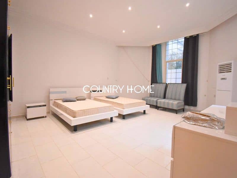 Massive 5BR Villa | Private Garden | Prime Location | Vastu Compliant - Image 15