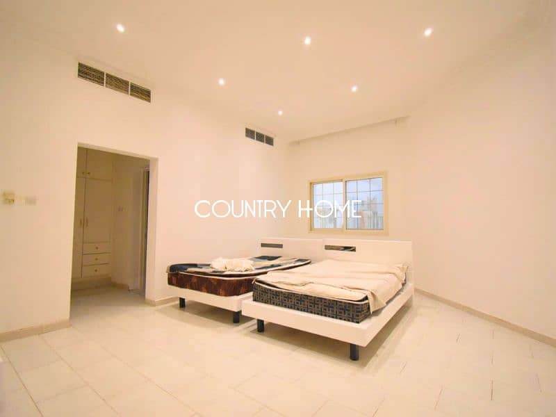 Massive 5BR Villa | Private Garden | Prime Location | Vastu Compliant - Image 17