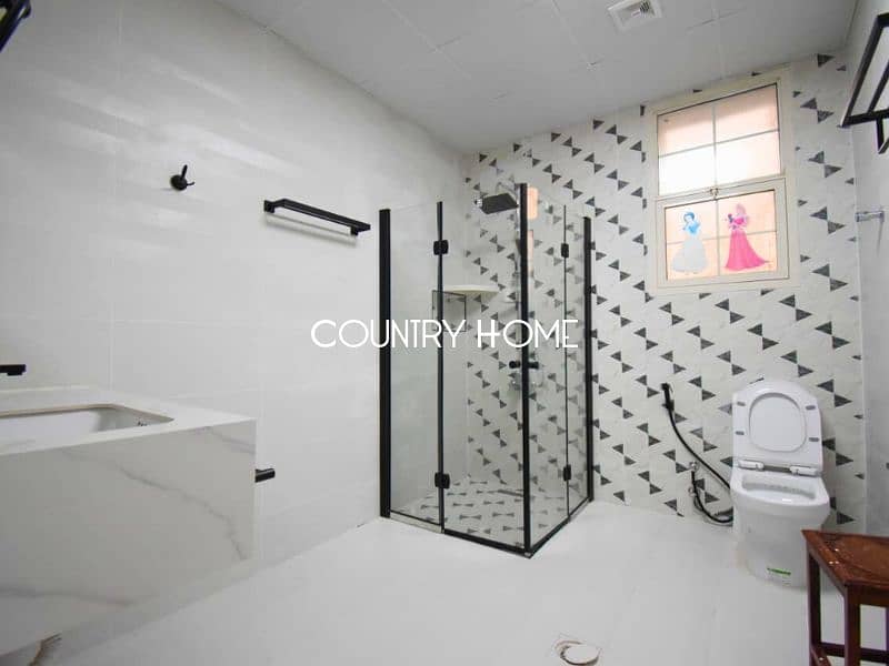 Massive 5BR Villa | Private Garden | Prime Location | Vastu Compliant - Image 24