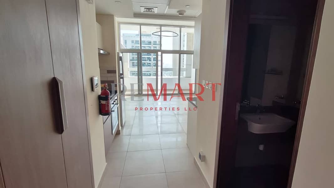 Multiple Options | Ready to Move | Azizi Star | Prime Location