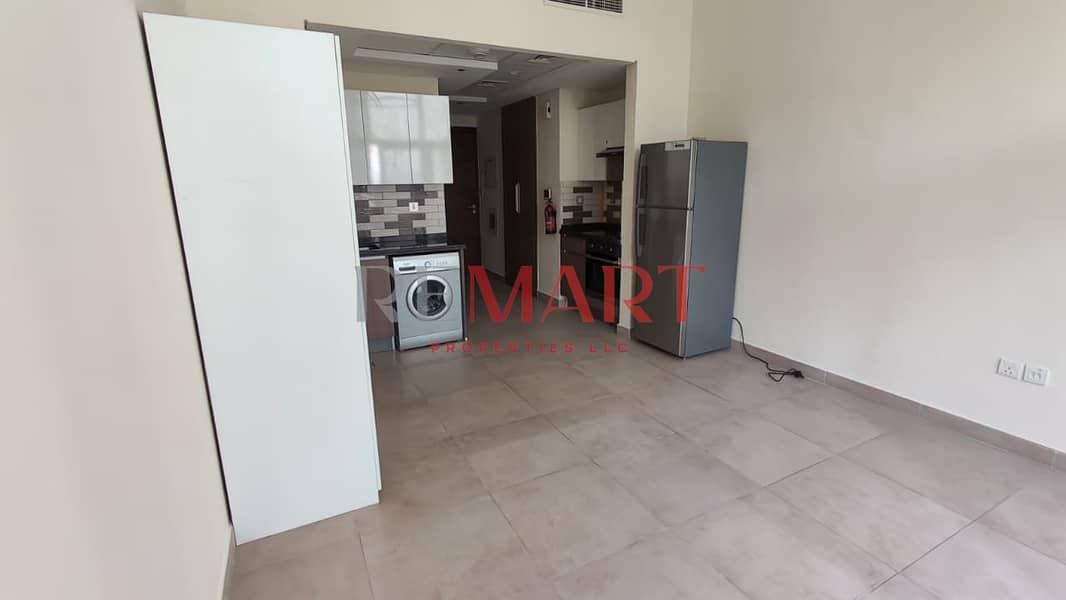 Multiple Options | Ready to Move | Azizi Star | Prime Location