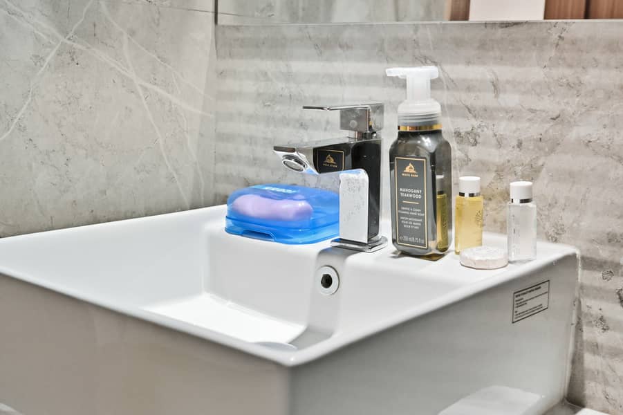 Fully Furnished | Flexible Stay |Multiple Payments - Image 20