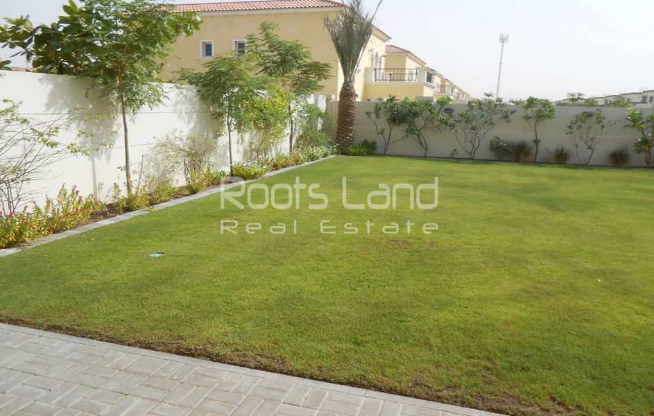 District 6 | Facing the Park | Legacy | Single Row