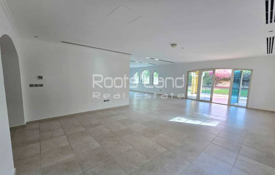 District 6 | Facing the Park | Legacy | Single Row