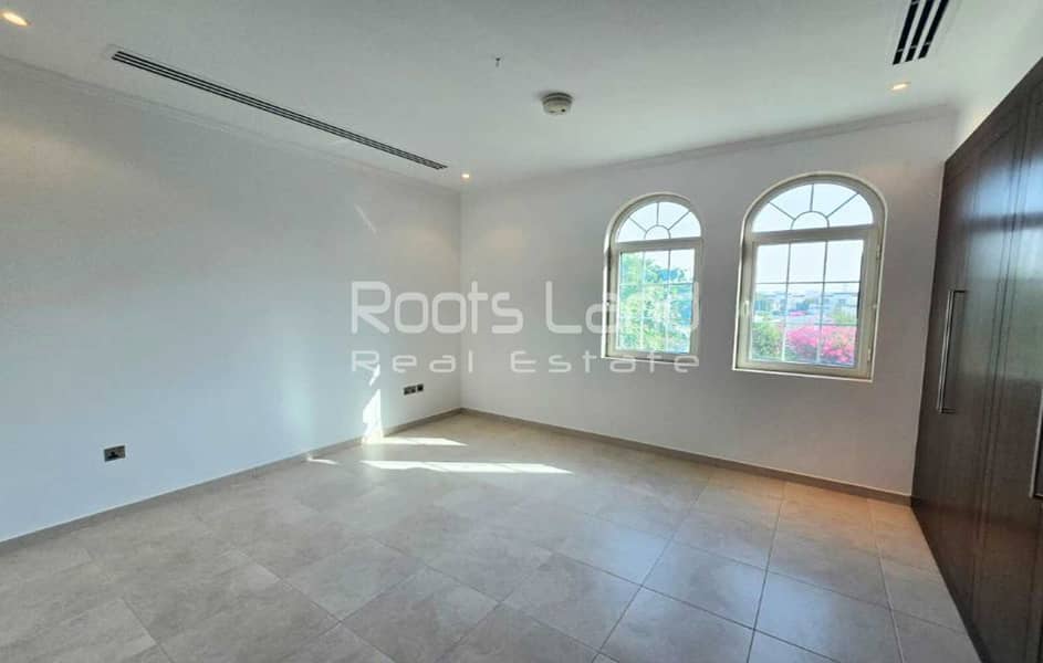 District 6 | Facing the Park | Legacy | Single Row - Image 9