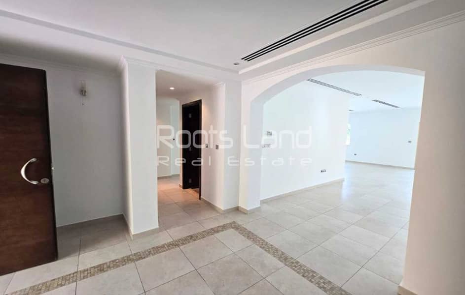 District 6 | Facing the Park | Legacy | Single Row - Image 13