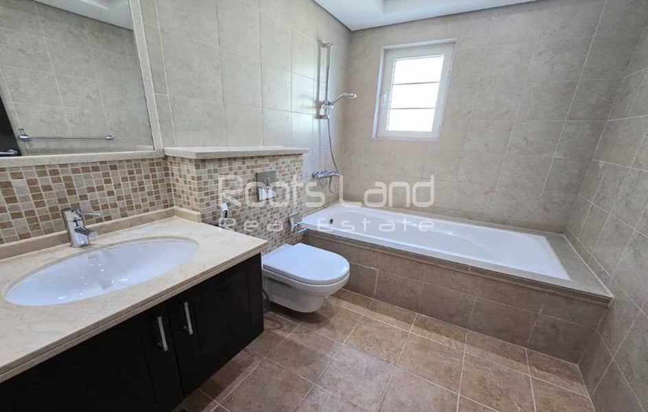 District 6 | Facing the Park | Legacy | Single Row - Image 25